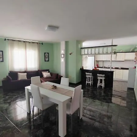 Cheyma 3º: Amplio En *